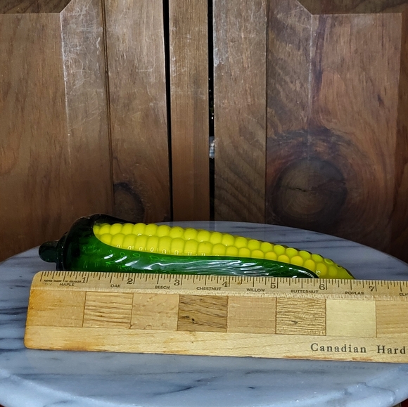 Green and Yellow Glass Corn Decor - Picture 7 of 13